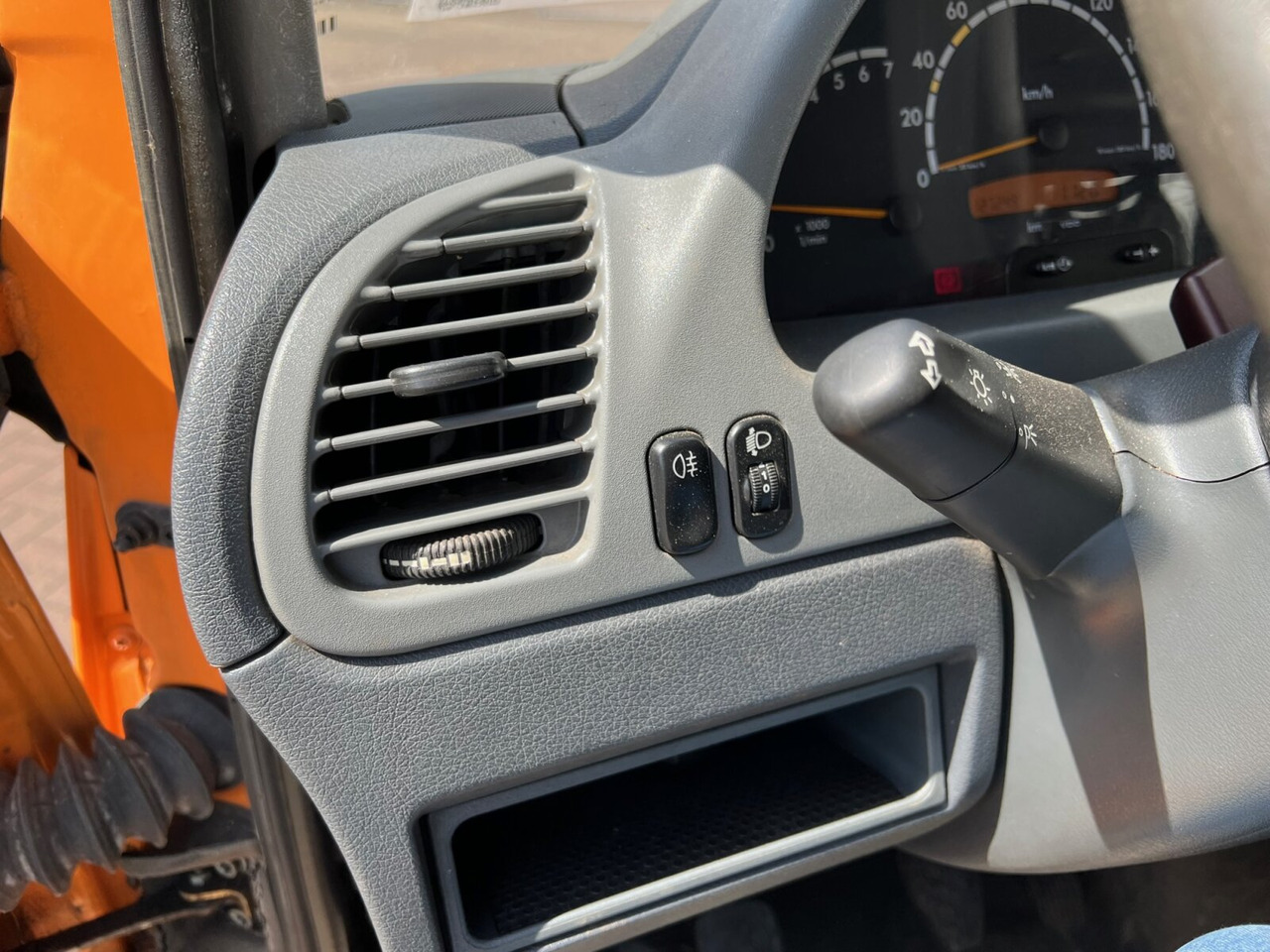 Mercedes-Benz Sprinter 308 4x2 Doka Sprinter 308 4x2 Doka - الشاحنات الصغيرة المسطحة, الشاحنات الصغيرة كابينة مزدوجة: صور 3 Mercedes-Benz Sprinter 308 4x2 Doka Sprinter 308 4x2 Doka - الشاحنات الصغيرة المسطحة, الشاحنات الصغيرة كابينة مزدوجة: صور 3