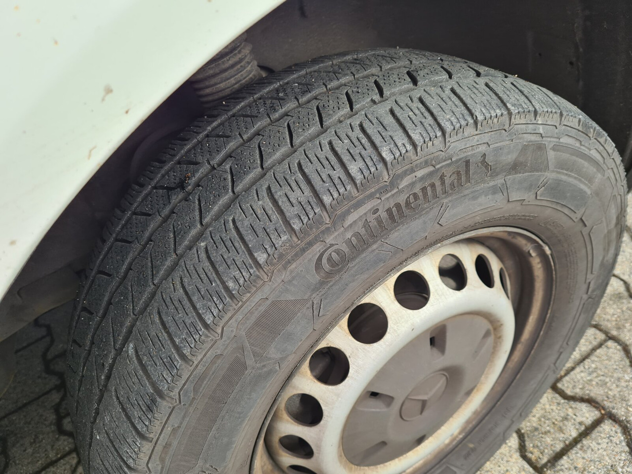 Mercedes-Benz Sprinter 316 KA 4x2 Sprinter 316 KA 4x2, Rettungswagen - فان: صور 3 Mercedes-Benz Sprinter 316 KA 4x2 Sprinter 316 KA 4x2, Rettungswagen - فان: صور 3