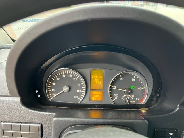 Mercedes-Benz Sprinter 515 CDI 4x2 Sprinter 515 CDI 4x2 - فان: صور 5 Mercedes-Benz Sprinter 515 CDI 4x2 Sprinter 515 CDI 4x2 - فان: صور 5