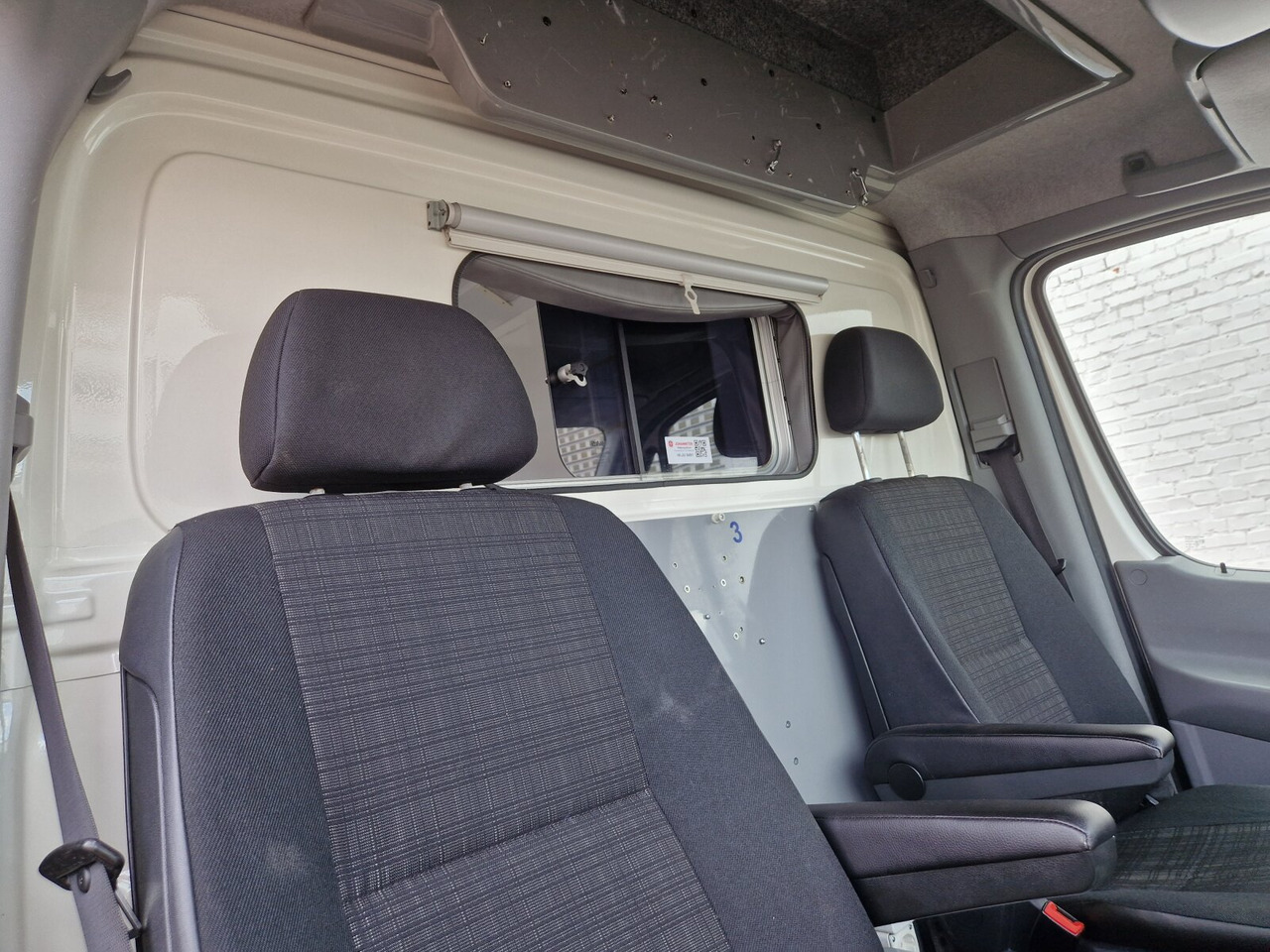 Mercedes-Benz Sprinter 516 CDI 4x2 Sprinter 516 CDI 4x2, Rettungswagen - سيارة إسعاف: صور 5 Mercedes-Benz Sprinter 516 CDI 4x2 Sprinter 516 CDI 4x2, Rettungswagen - سيارة إسعاف: صور 5