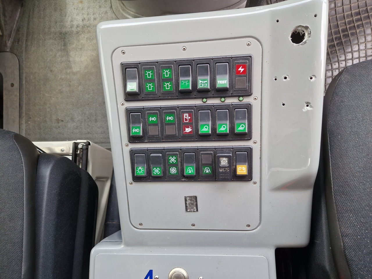 Mercedes-Benz Sprinter 516 CDI 4x2 Sprinter 516 CDI 4x2, Rettungswagen - سيارة إسعاف: صور 2 Mercedes-Benz Sprinter 516 CDI 4x2 Sprinter 516 CDI 4x2, Rettungswagen - سيارة إسعاف: صور 2
