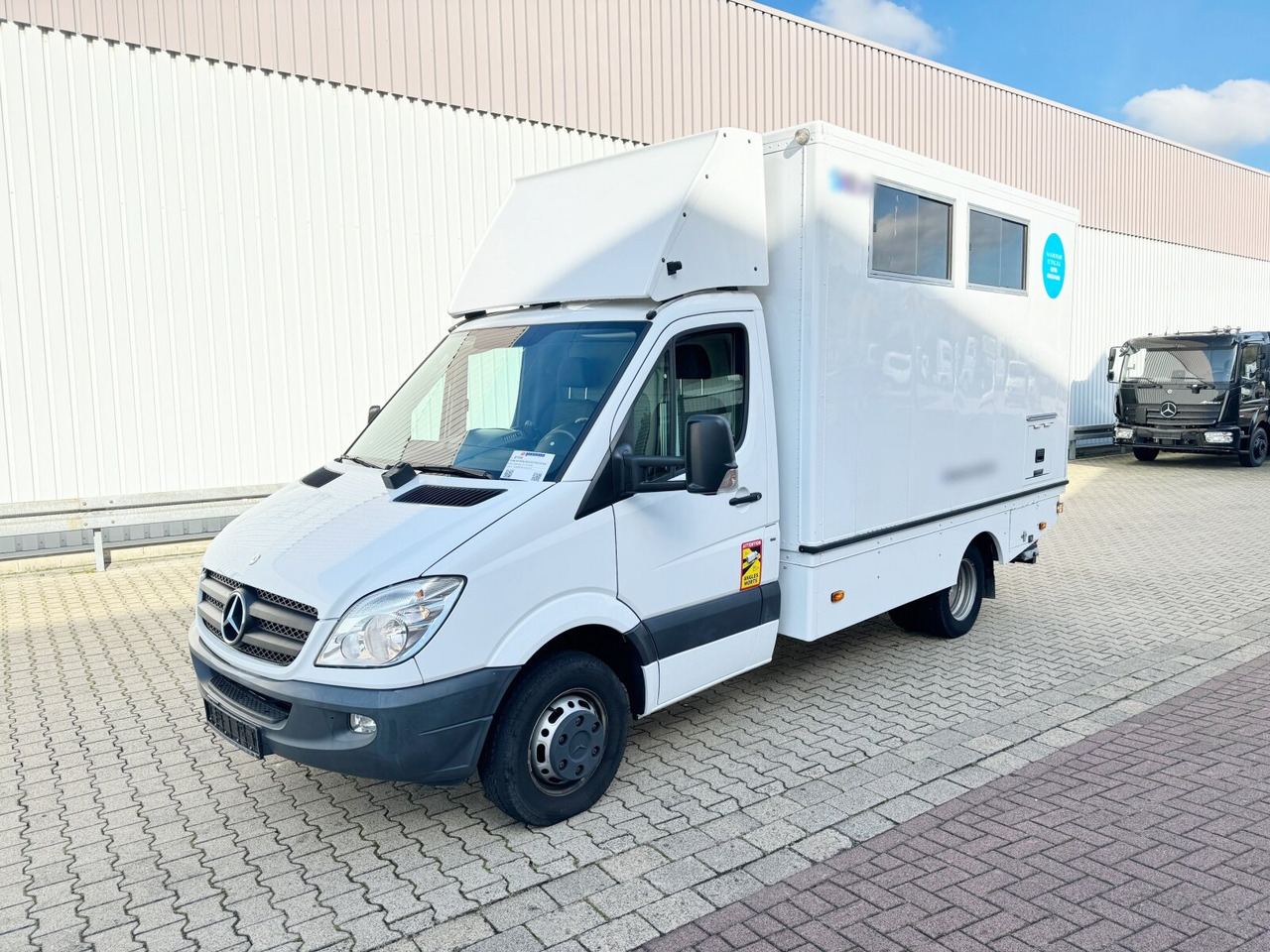 Mercedes-Benz Sprinter 516 CDI 4x2 Sprinter 516 CDI 4x2, Übertragungsfahrzeug - بصندوق مغلق شاحنة: صور 1 Mercedes-Benz Sprinter 516 CDI 4x2 Sprinter 516 CDI 4x2, Übertragungsfahrzeug - بصندوق مغلق شاحنة: صور 1