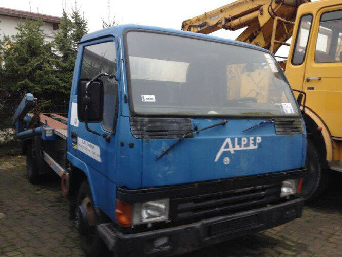 شاحنات قابلة للفك شاحنة Mitsubishi Canter 4x2: صور 7