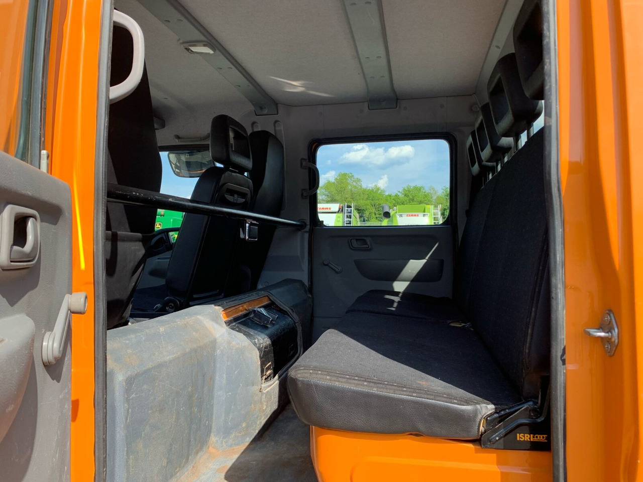Mitsubishi Canter 6 C18D 4x4 Canter 6 C 18 D/4x4, Allrad, Doka, Kugel AHK, Bluetec - قلابات: صور 5 Mitsubishi Canter 6 C18D 4x4 Canter 6 C 18 D/4x4, Allrad, Doka, Kugel AHK, Bluetec - قلابات: صور 5
