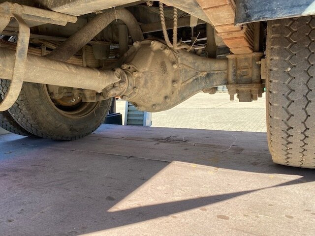 قلابات Mitsubishi Canter Fuso 7C15D 4x2 Canter Fuso 7C15D 4x2, Wasserschaden!: صور 14