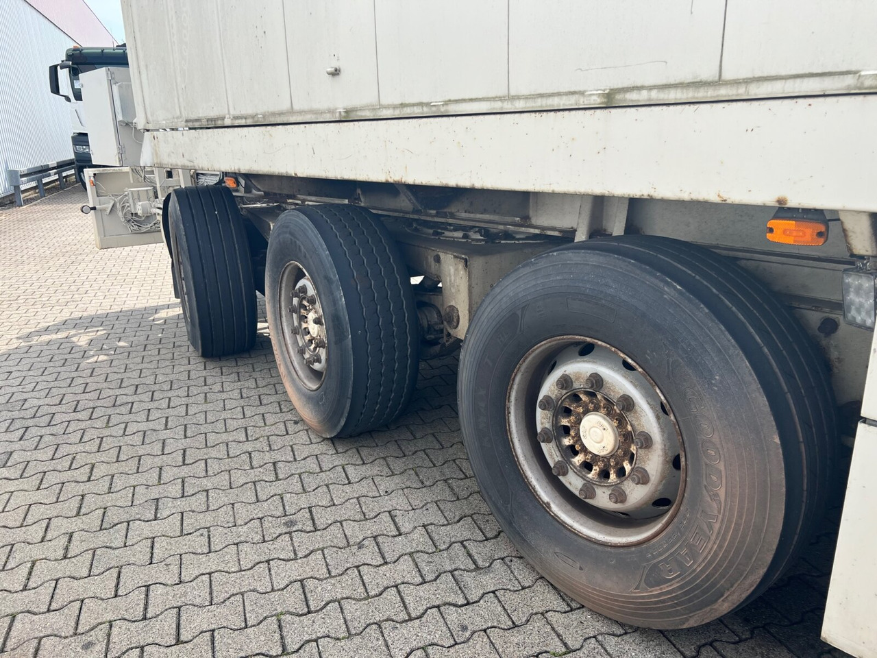 P-393-STI-R-1 KWB, P-393-STI-R-1, 2x Lenkachse, Mörtel-/Estrichauflieger - نصف مقطورة: صور 3 P-393-STI-R-1 KWB, P-393-STI-R-1, 2x Lenkachse, Mörtel-/Estrichauflieger - نصف مقطورة: صور 3