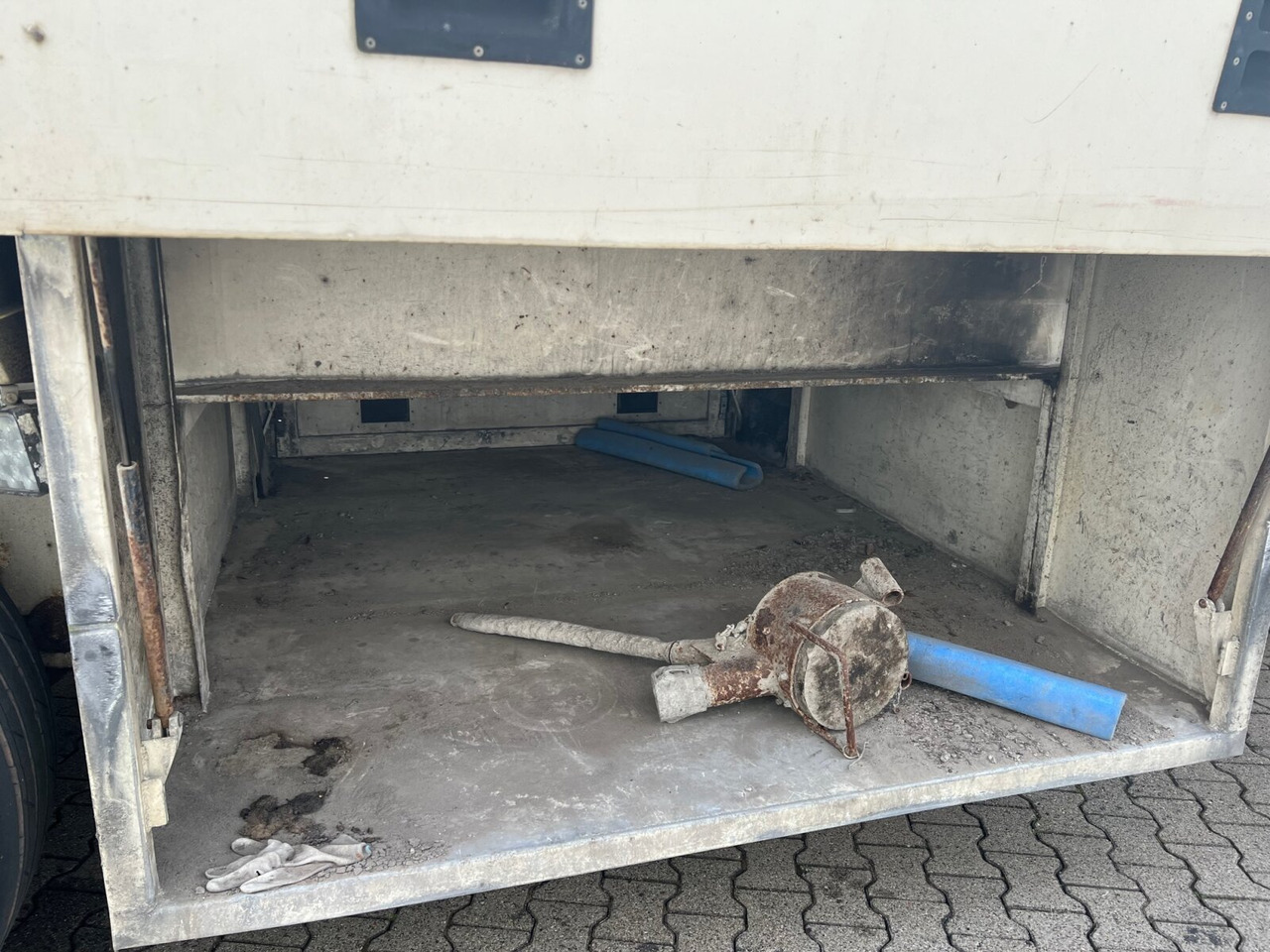 P-393-STI-R-1 KWB, P-393-STI-R-1, 2x Lenkachse, Mörtel-/Estrichauflieger - نصف مقطورة: صور 2 P-393-STI-R-1 KWB, P-393-STI-R-1, 2x Lenkachse, Mörtel-/Estrichauflieger - نصف مقطورة: صور 2