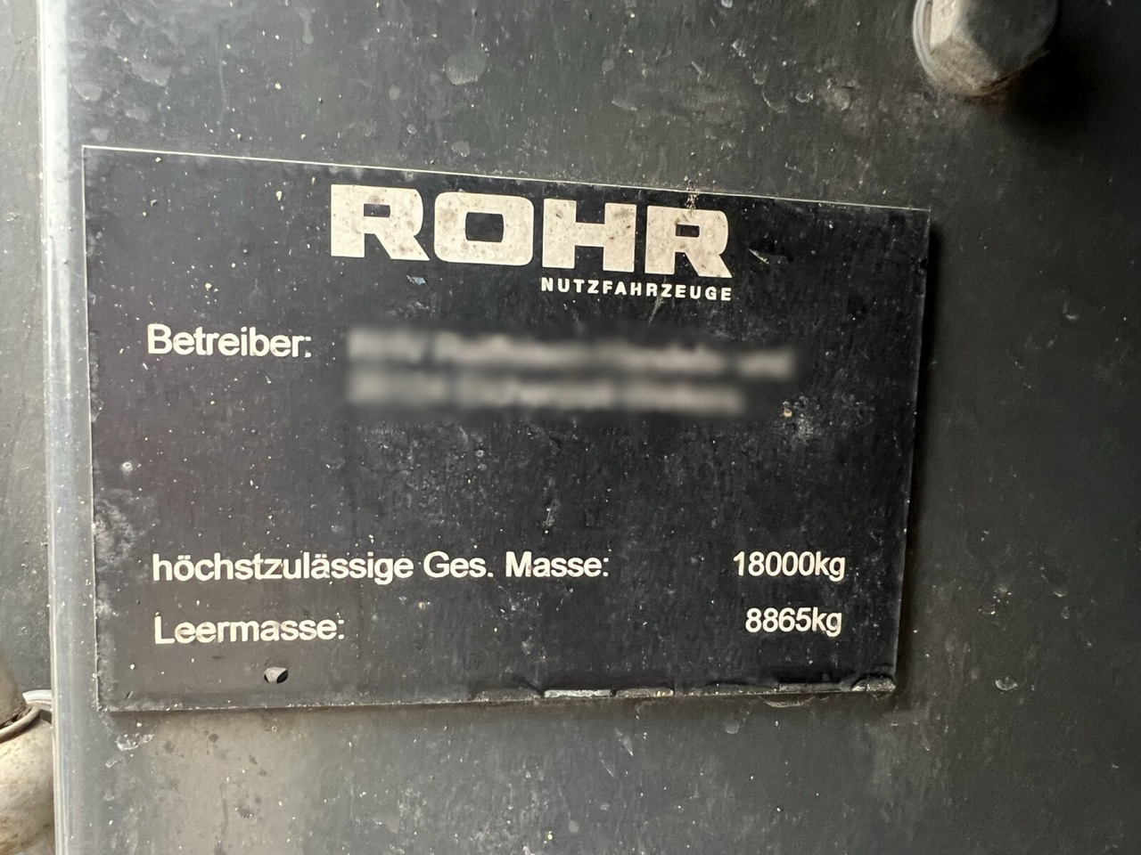 R450 4x2 R450 4x2, Retarder, ADR, Rohr Tank, ca. 14400l - شاحنة صهريج: صور 3 R450 4x2 R450 4x2, Retarder, ADR, Rohr Tank, ca. 14400l - شاحنة صهريج: صور 3