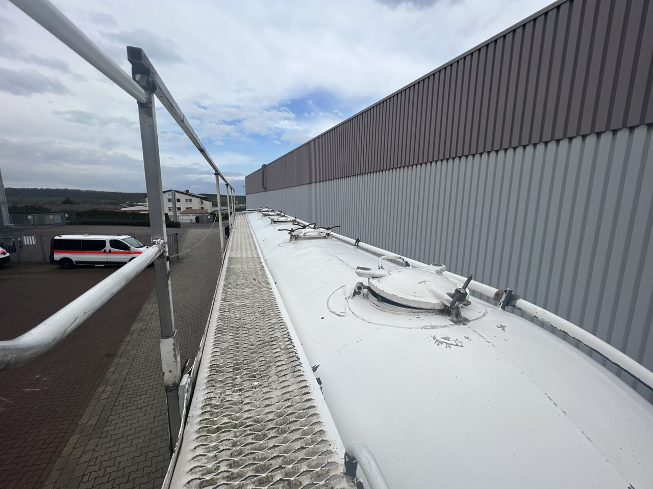 Spitzer SK 2453 ZIC SK 2453 ZIC, Kippsilo ca. 53m³ - بلكر: صور 4 Spitzer SK 2453 ZIC SK 2453 ZIC, Kippsilo ca. 53m³ - بلكر: صور 4