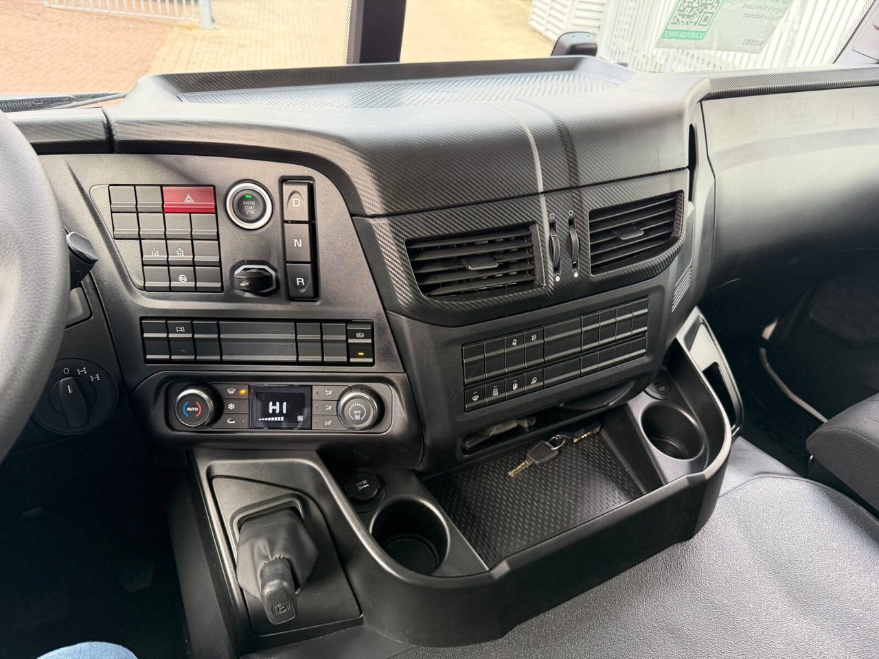 T-Way AT410T51/58 8x4 T-Way AT410T51/58 8x4, Retarder, 4x VORHANDEN! - شاحنة ذات الخطاف: صور 4 T-Way AT410T51/58 8x4 T-Way AT410T51/58 8x4, Retarder, 4x VORHANDEN! - شاحنة ذات الخطاف: صور 4