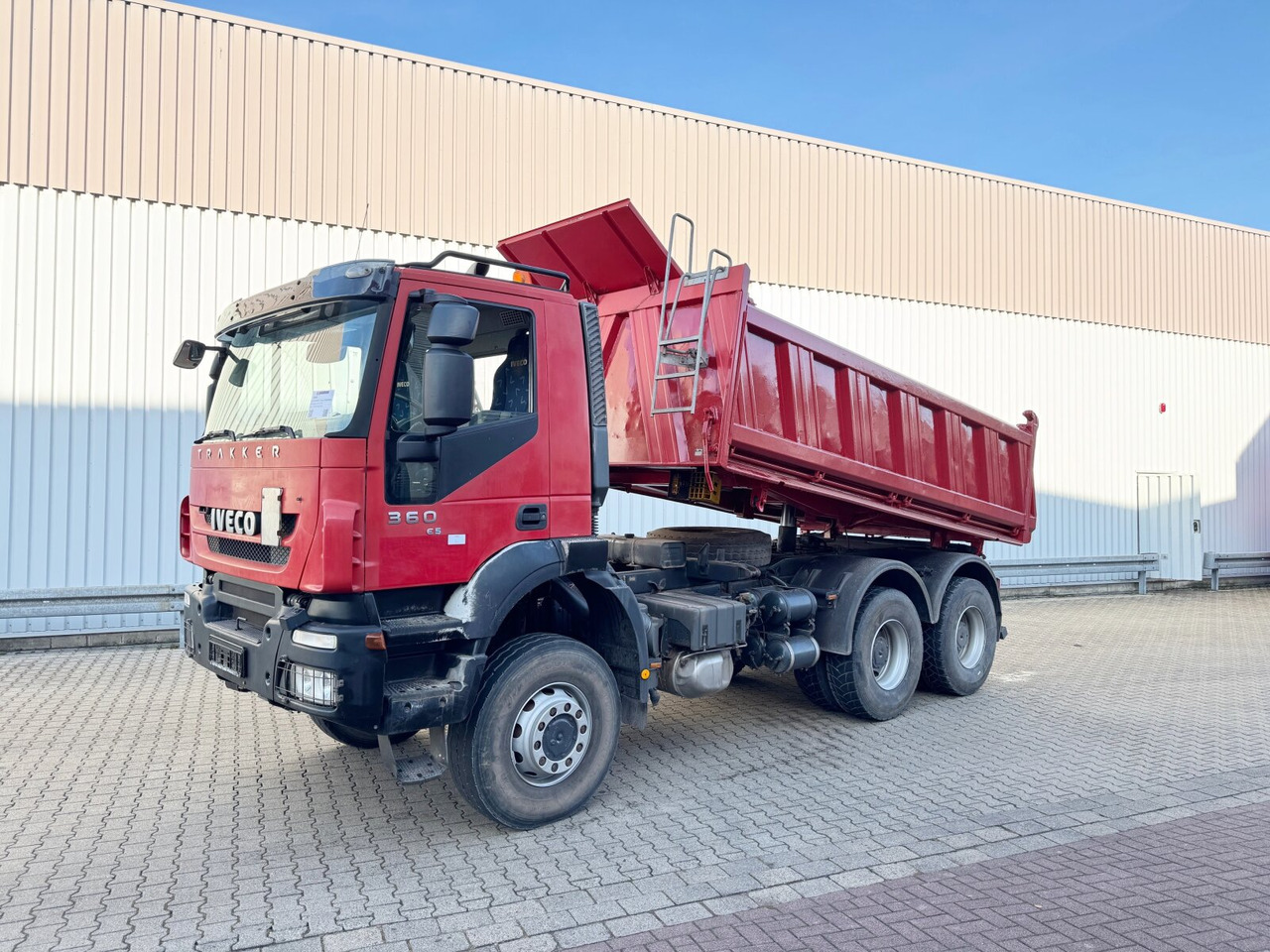 Trakker AD260T36W 6x6 Trakker AD260T36W 6x6 - قلابات: صور 1 Trakker AD260T36W 6x6 Trakker AD260T36W 6x6 - قلابات: صور 1