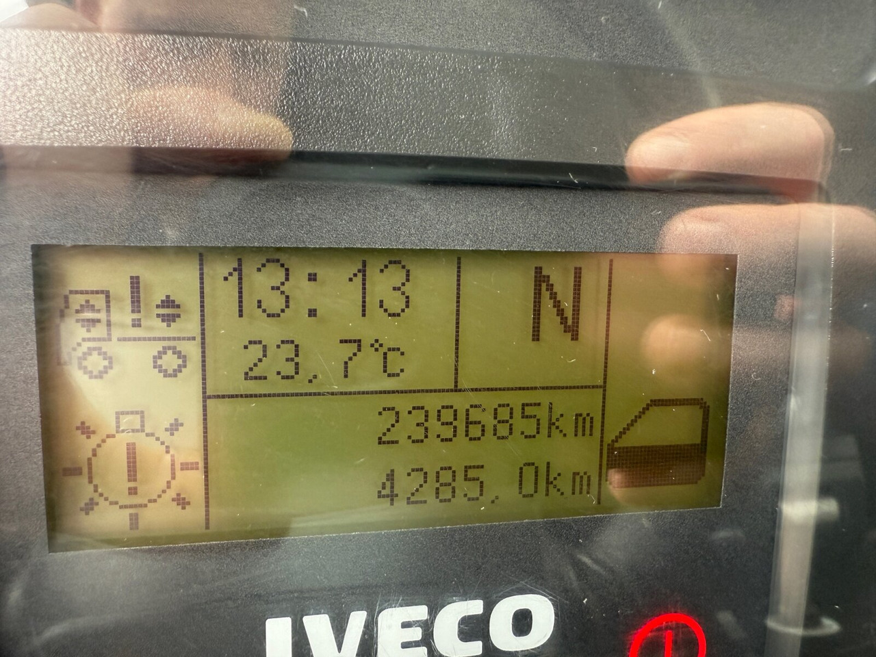 Trakker AT190T33W/P 4x4 Trakker AT190T33W/P 4x4, Winterdienstausstattung - شاحنة ذات الخطاف: صور 5 Trakker AT190T33W/P 4x4 Trakker AT190T33W/P 4x4, Winterdienstausstattung - شاحنة ذات الخطاف: صور 5