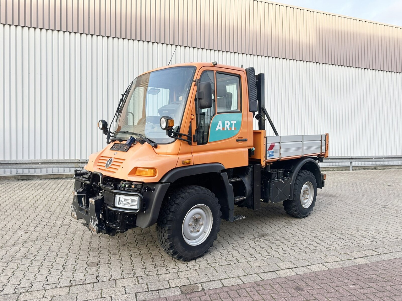 Unimog U300 405/10 4x4 U300 405/10 4x4, Kommunalhydraulik, Frontzapfwelle, Kipper - الشاحنات الصغيرة: صور 1 Unimog U300 405/10 4x4 U300 405/10 4x4, Kommunalhydraulik, Frontzapfwelle, Kipper - الشاحنات الصغيرة: صور 1