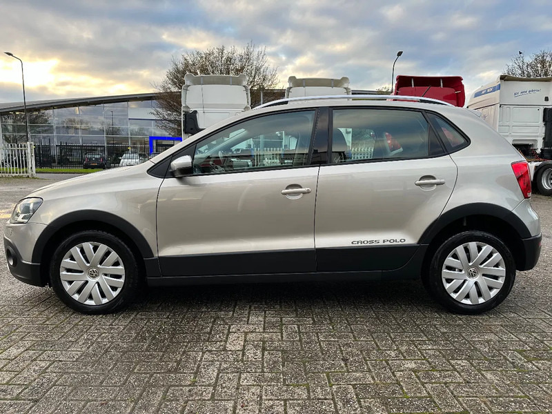 Volkswagen Polo 1.2 TSI CROSS + AUTOMATIC + 101.474 KM + APK/TUV - هاتشباك: صور 2 Volkswagen Polo 1.2 TSI CROSS + AUTOMATIC + 101.474 KM + APK/TUV - هاتشباك: صور 2