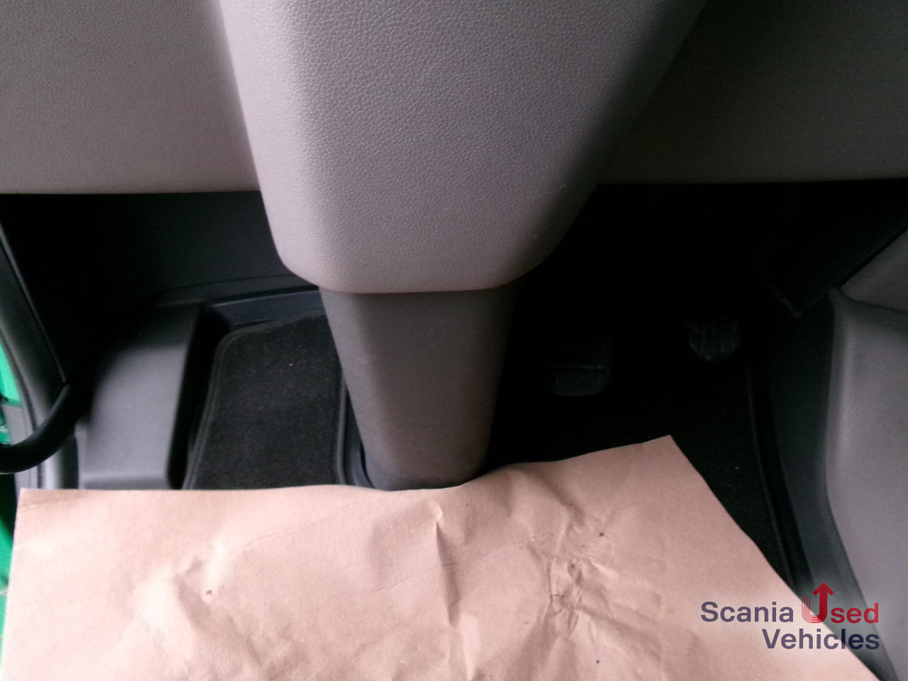 SCANIA R 450 A4x2EB 2 Tanks Standklima TOP!!! - شاحنة جرار: صور 4 SCANIA R 450 A4x2EB 2 Tanks Standklima TOP!!! - شاحنة جرار: صور 4