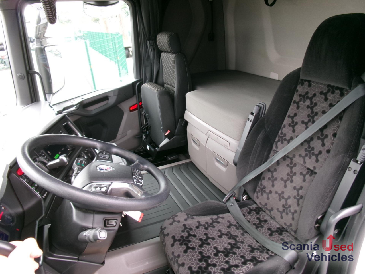 SCANIA R 450 A4x2NA - شاحنة جرار: صور 2 SCANIA R 450 A4x2NA - شاحنة جرار: صور 2