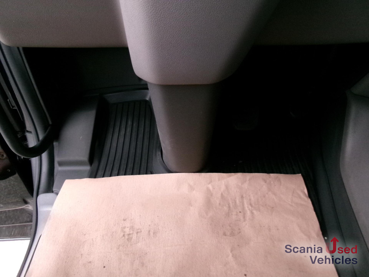 SCANIA R 450 A4x2NA - شاحنة جرار: صور 4 SCANIA R 450 A4x2NA - شاحنة جرار: صور 4