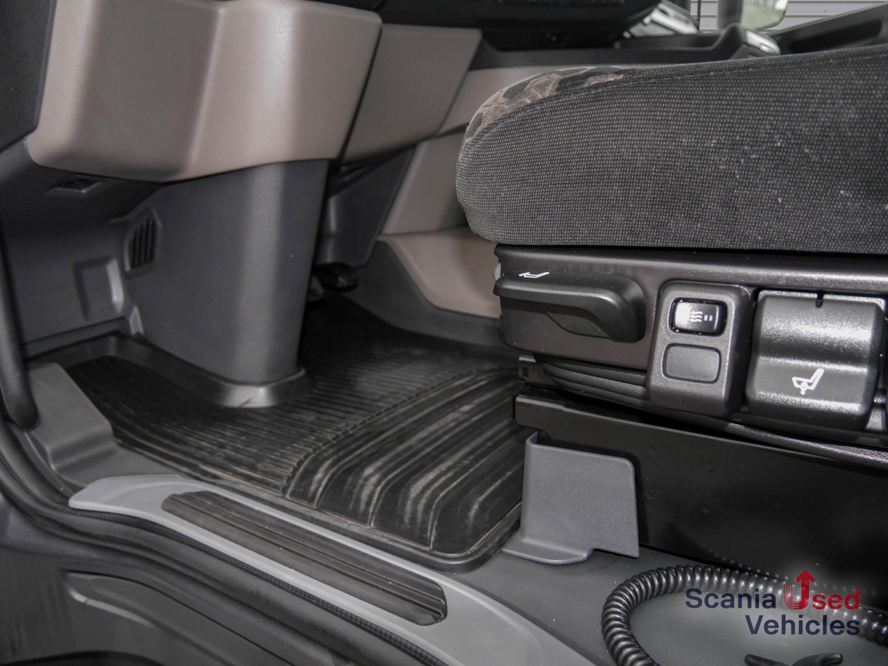 SCANIA R 460 A4x2EB - SUPER - - شاحنة جرار: صور 4 SCANIA R 460 A4x2EB - SUPER - - شاحنة جرار: صور 4