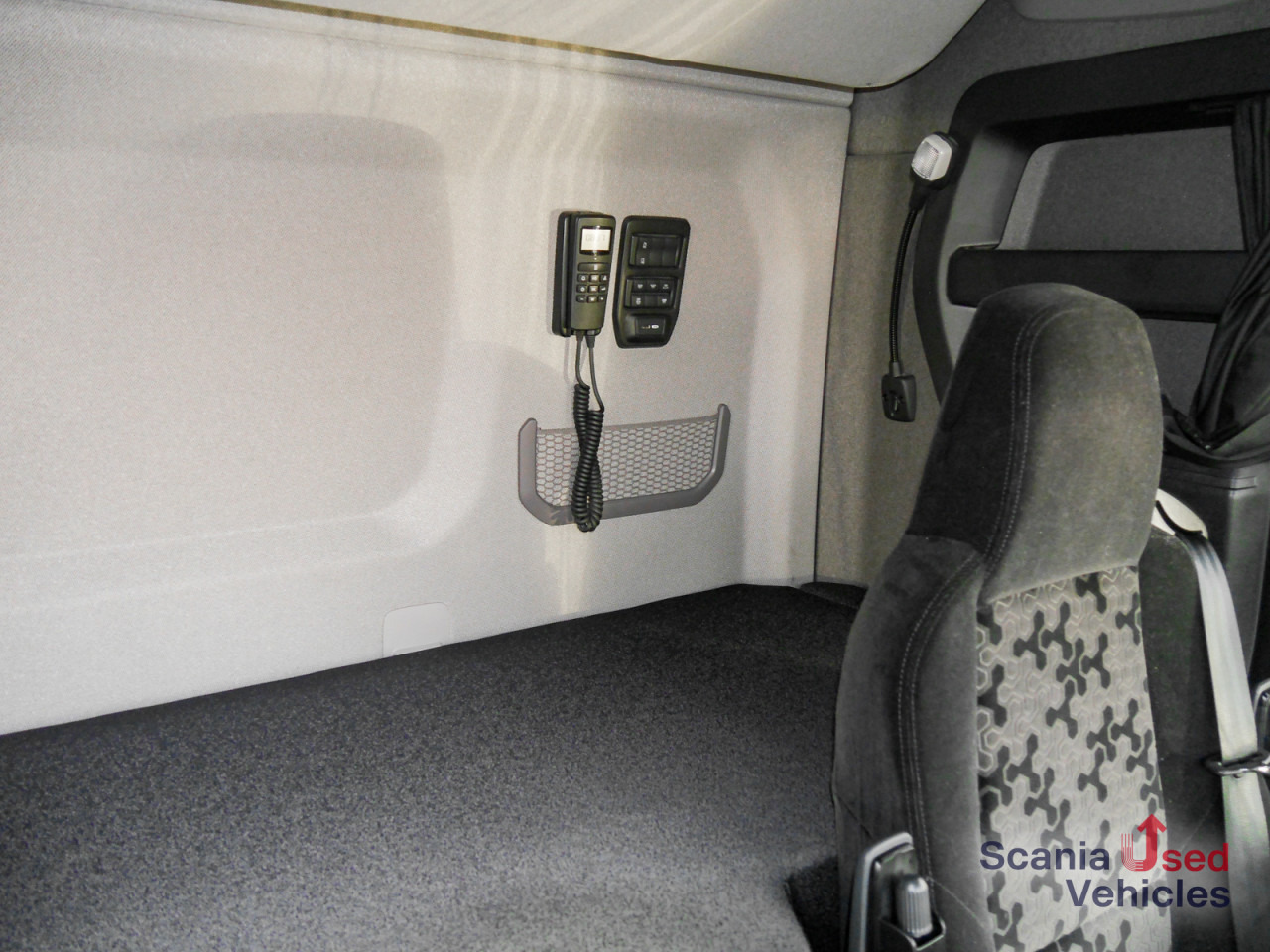 SCANIA R 460 A4x2EB - SUPER - - شاحنة جرار: صور 2 SCANIA R 460 A4x2EB - SUPER - - شاحنة جرار: صور 2