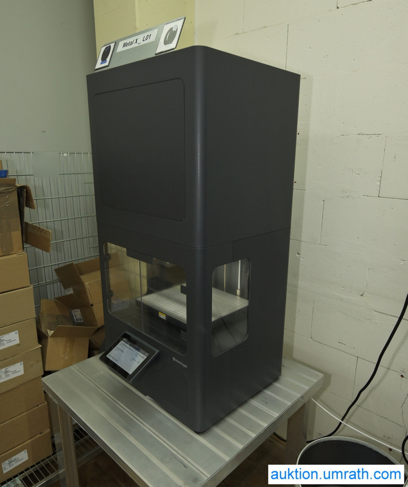 Markforged Metal X Metal X Metal-3D-Printing farm - آلات الطباعة: صور 3 Markforged Metal X Metal X Metal-3D-Printing farm - آلات الطباعة: صور 3