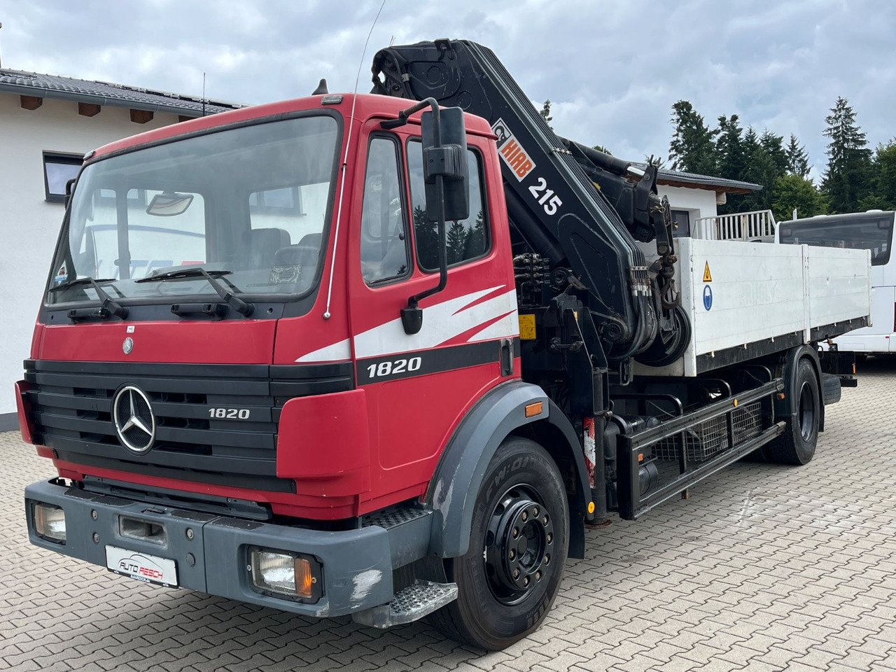 Mercedes-Benz SK 1820 mit HIAB 215-5 mit Jib und Winde - شاحنات مسطحة, شاحنة كرين: صور 4 Mercedes-Benz SK 1820 mit HIAB 215-5 mit Jib und Winde - شاحنات مسطحة, شاحنة كرين: صور 4