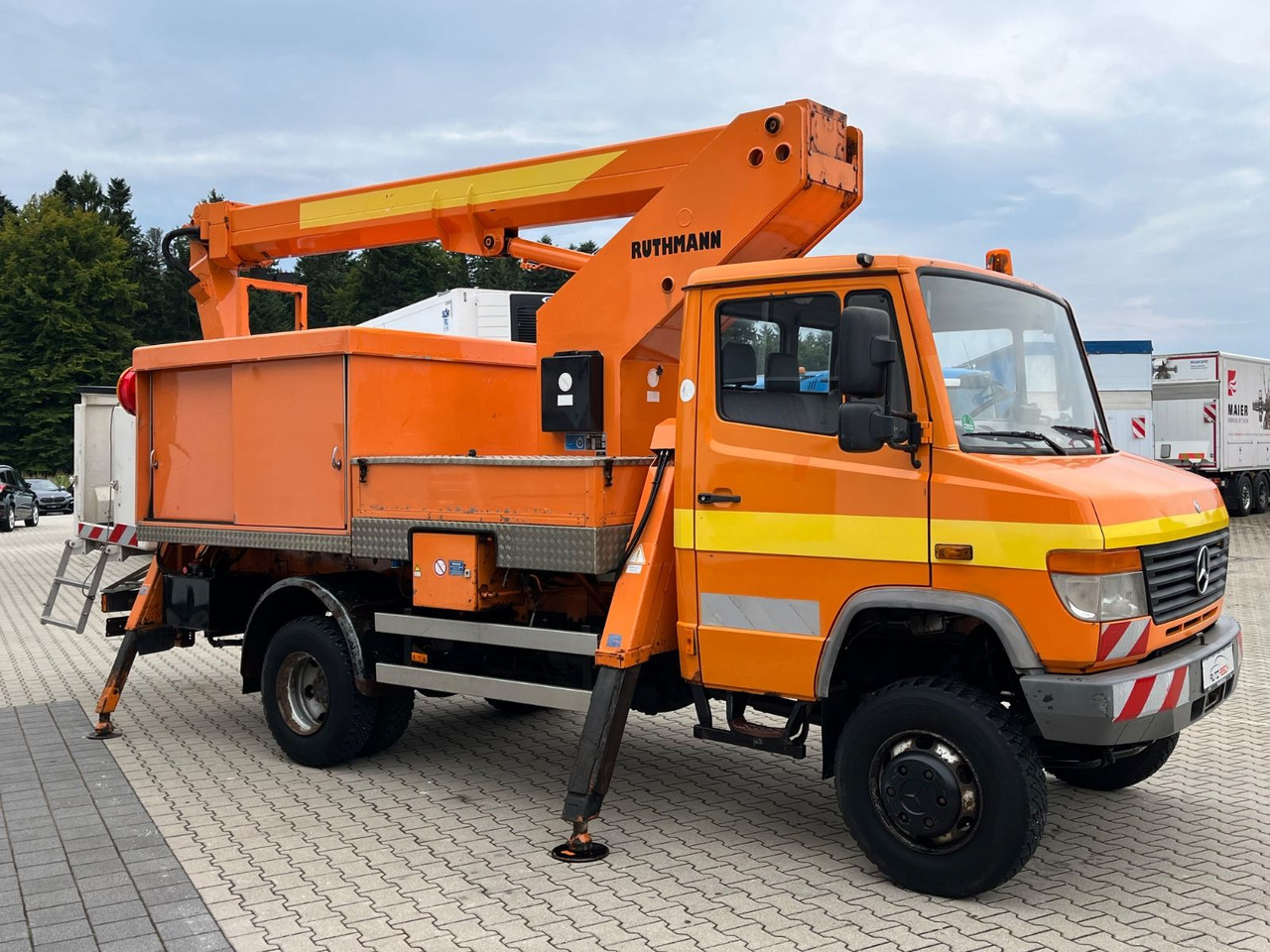 Mercedes-Benz Vario 814 DA 4x4 Ruthmann T 170 - مصاعد الازدهار محمولة على شاحنة: صور 4 Mercedes-Benz Vario 814 DA 4x4 Ruthmann T 170 - مصاعد الازدهار محمولة على شاحنة: صور 4