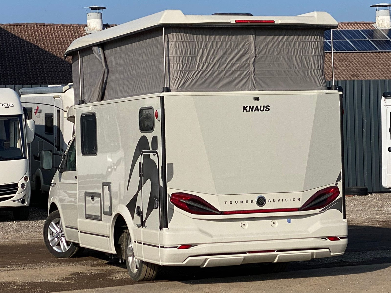 Knaus Tourer CUV 500 MQ ,mit Slide Bett,AHK,4 personen - موتر هوم شبه متكامل: صور 5 Knaus Tourer CUV 500 MQ ,mit Slide Bett,AHK,4 personen - موتر هوم شبه متكامل: صور 5