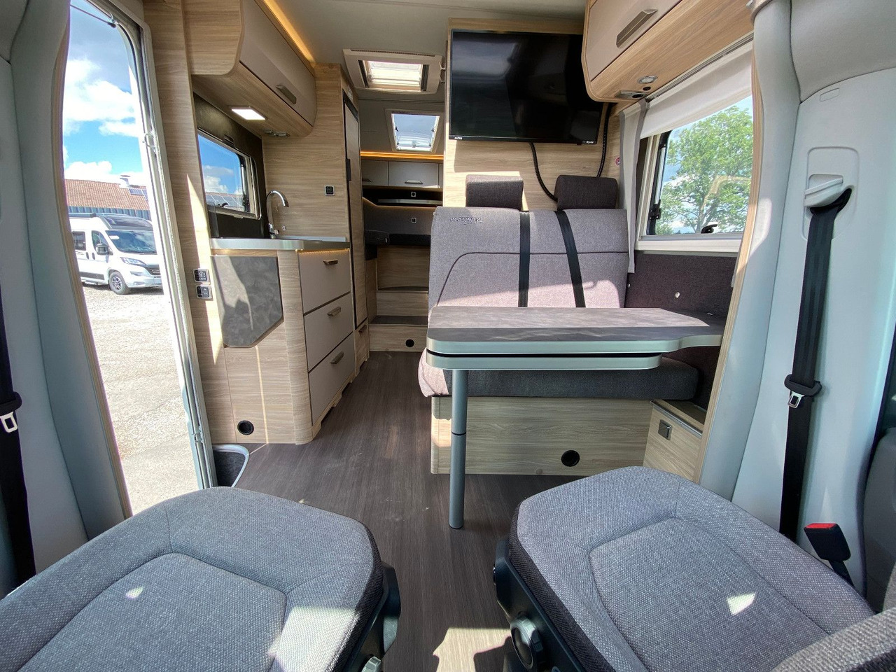 موتر هوم شبه متكامل Knaus Van TI PLUS Platinium Selection 650 MEG,Automat: صور 16