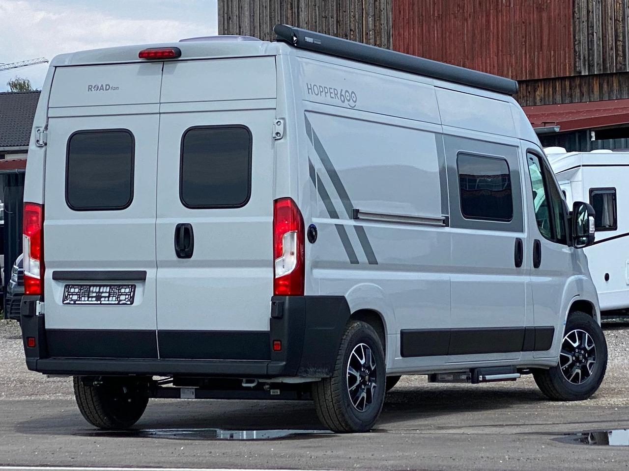 LMC INNOVAN 600 ,Dieselheizung,Modell 25 Skyroof - كرفان فان: صور 5 LMC INNOVAN 600 ,Dieselheizung,Modell 25 Skyroof - كرفان فان: صور 5