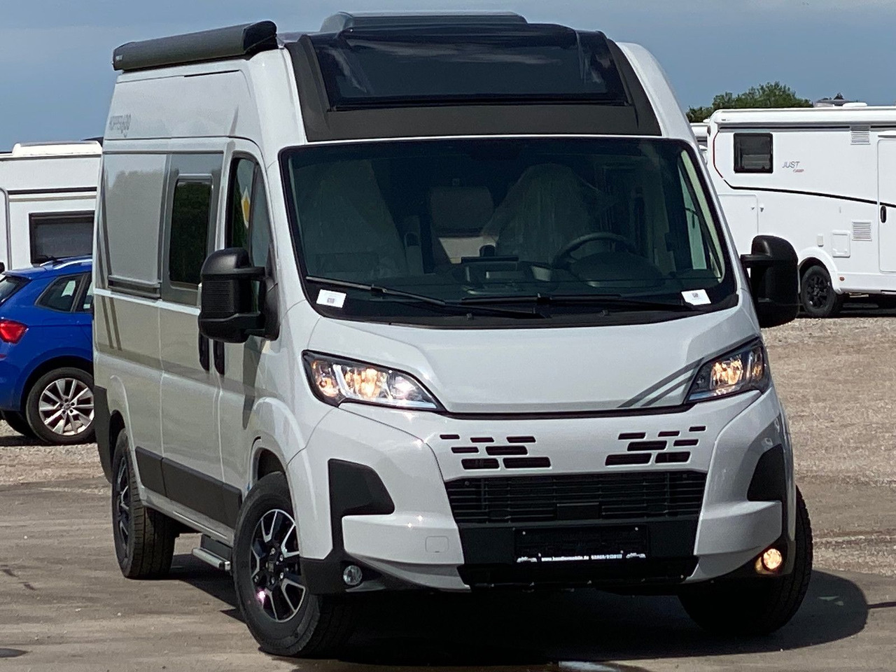 LMC INNOVAN 600 ,Dieselheizung,Modell 25 Skyroof - كرفان فان: صور 3 LMC INNOVAN 600 ,Dieselheizung,Modell 25 Skyroof - كرفان فان: صور 3