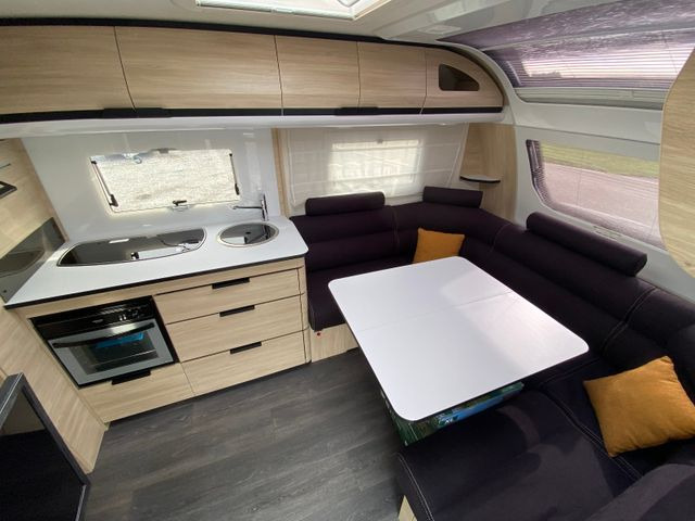 كرفان سحب Sterckeman Alize Connect 560 CP, Quennsbett, Mover, Klima: صور 10 كرفان سحب Sterckeman Alize Connect 560 CP, Quennsbett, Mover, Klima: صور 10