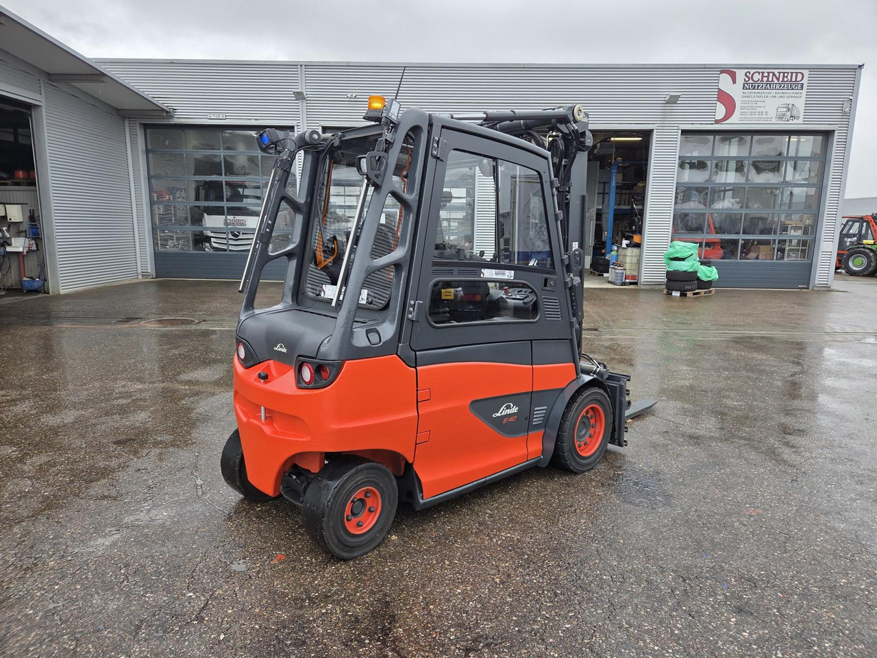 LINDE E40-600 Triplex Elektro Klammergabel - رافعة شوكية كهربائية: صور 3 LINDE E40-600 Triplex Elektro Klammergabel - رافعة شوكية كهربائية: صور 3