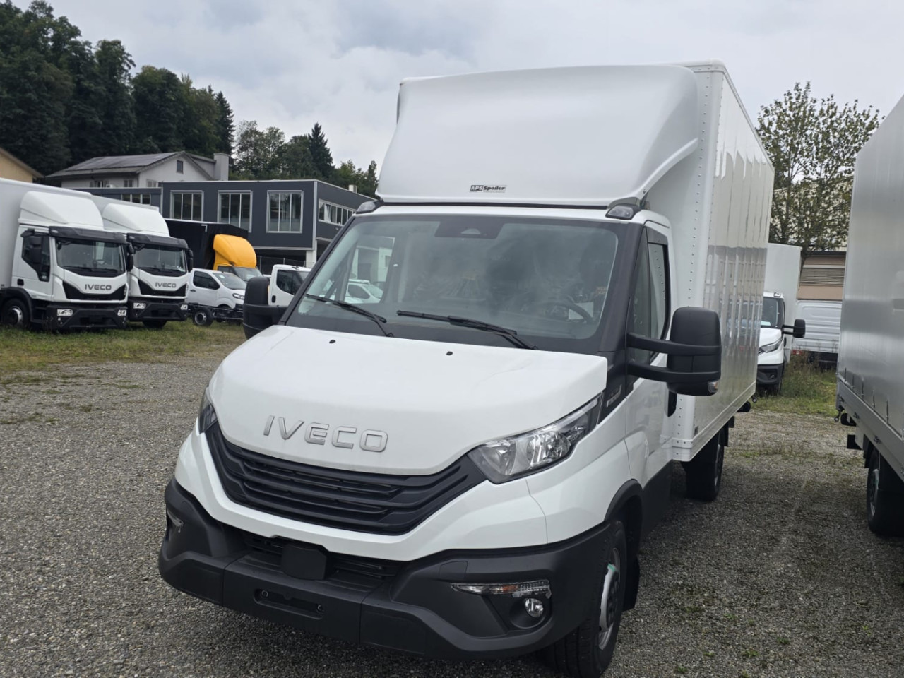 IVECO DAILY 35S18HA8 Koffer/Ladebordwand - الشاسيه شاحنة: صور 2 IVECO DAILY 35S18HA8 Koffer/Ladebordwand - الشاسيه شاحنة: صور 2