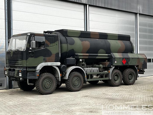 Iveco 340E42 8x8 - شاحنة صهريج: صور 2 Iveco 340E42 8x8 - شاحنة صهريج: صور 2