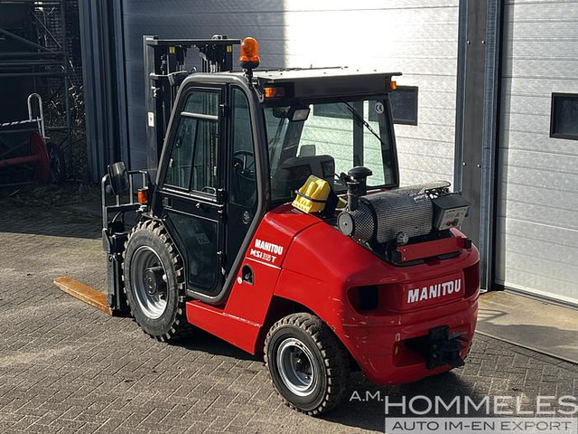 Manitou MSI35T 4ST3A - شاحنات الطرق الوعرة: صور 4 Manitou MSI35T 4ST3A - شاحنات الطرق الوعرة: صور 4