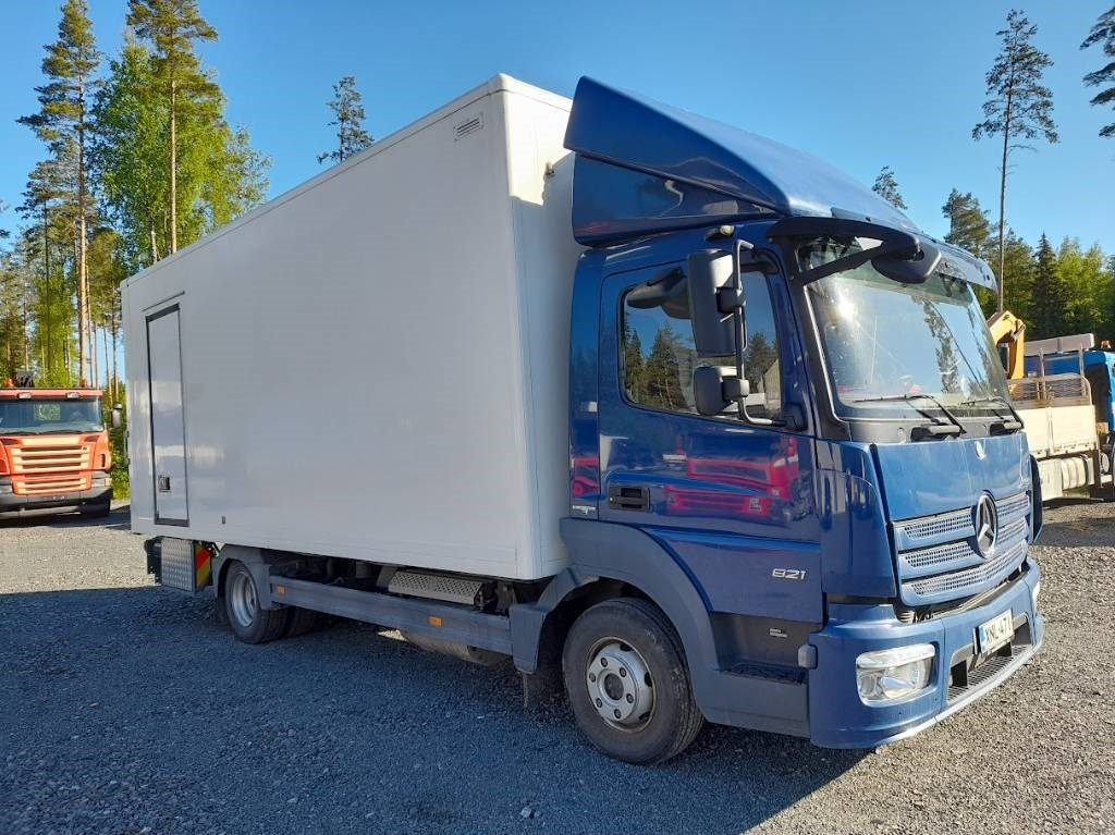 Mercedes-Benz Atego 821 - مبردة شاحنة: صور 4 Mercedes-Benz Atego 821 - مبردة شاحنة: صور 4