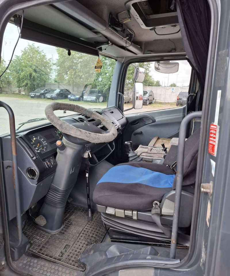 Mercedes-Benz Atego 818 - شاحنة ستارة: صور 4 Mercedes-Benz Atego 818 - شاحنة ستارة: صور 4