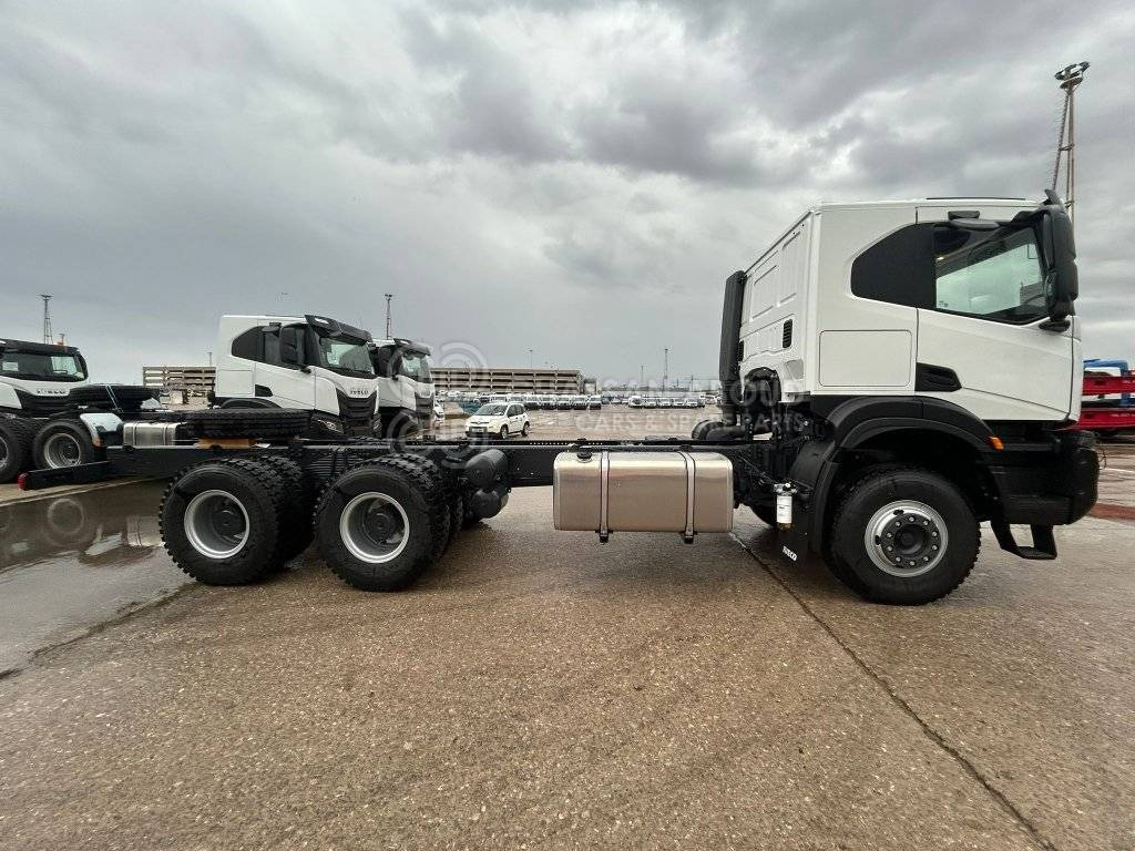 IVECO T-WAY Chassis 6×4 – GVW 33.5 Ton approx. (Tyres 12.00R20) Wheelbase 4200 MY25 - الشاسيه شاحنة: صور 2 IVECO T-WAY Chassis 6×4 – GVW 33.5 Ton approx. (Tyres 12.00R20) Wheelbase 4200 MY25 - الشاسيه شاحنة: صور 2