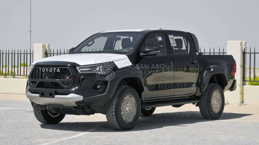 TOYOTA HILUX DC 2.8L DIESEL 4X4 GR-S A/T MY24 - شاحنة البيك أب: صور 1 TOYOTA HILUX DC 2.8L DIESEL 4X4 GR-S A/T MY24 - شاحنة البيك أب: صور 1