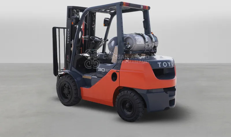 Toyota 32-8FG25 2.5 Tons Gasoline / LPG 3 Stage Forklift - رافعة شوكية تعمل بالغاز: صور 1 Toyota 32-8FG25 2.5 Tons Gasoline / LPG 3 Stage Forklift - رافعة شوكية تعمل بالغاز: صور 1