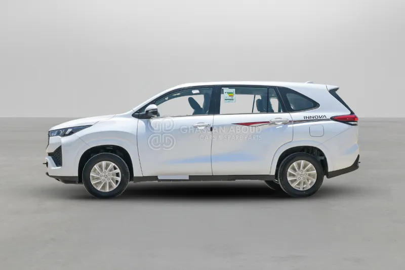 Toyota Innova - سيارة دفع رباعي: صور 3 Toyota Innova - سيارة دفع رباعي: صور 3