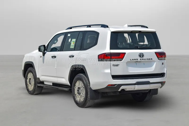 Toyota Land Cruiser 300 - سيارة دفع رباعي: صور 4 Toyota Land Cruiser 300 - سيارة دفع رباعي: صور 4