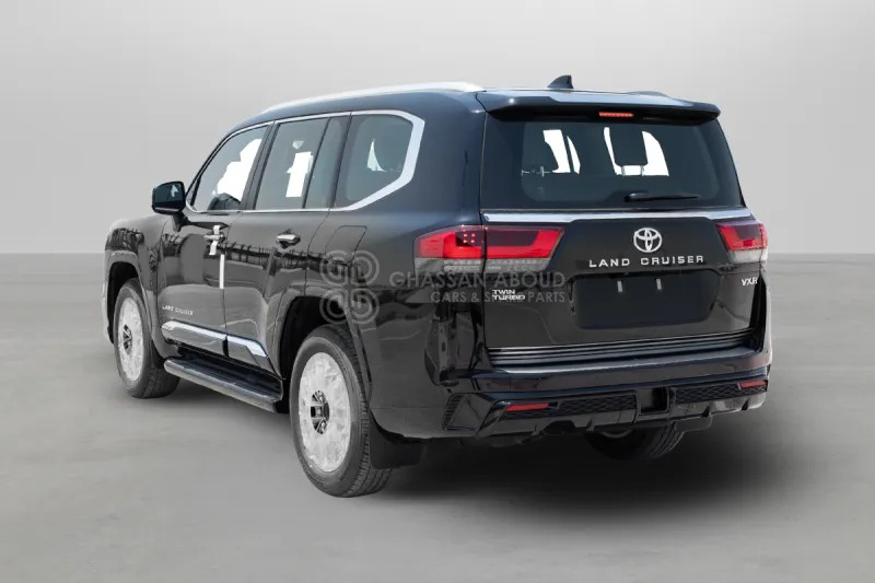 Toyota Land Cruiser 300 - سيارة دفع رباعي: صور 5 Toyota Land Cruiser 300 - سيارة دفع رباعي: صور 5