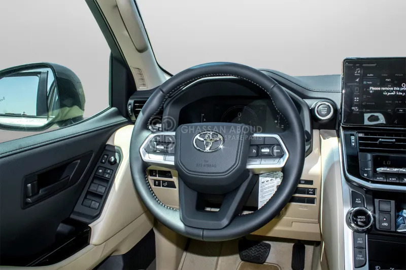 Toyota Land Cruiser 300 - سيارة دفع رباعي: صور 5 Toyota Land Cruiser 300 - سيارة دفع رباعي: صور 5