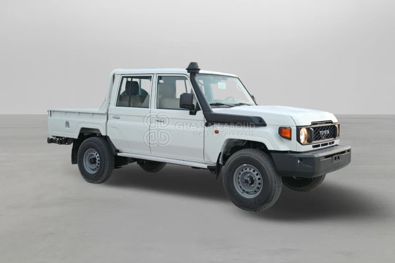 Toyota Land Cruiser Pick Up LC79 4X4 DC - شاحنة البيك أب: صور 1 Toyota Land Cruiser Pick Up LC79 4X4 DC - شاحنة البيك أب: صور 1