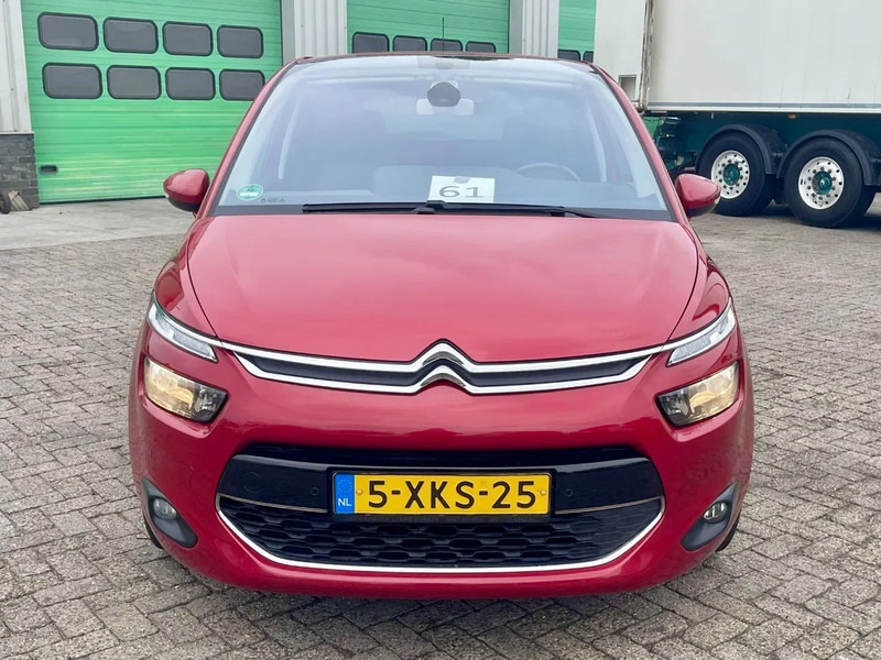 Citroën C4 Picasso REAR VIEW CAMERA, BLIND SPOT SENSOR, AUTO PARKING, FRONT & REAR PARKTRONIC, - هاتشباك: صور 2 Citroën C4 Picasso REAR VIEW CAMERA, BLIND SPOT SENSOR, AUTO PARKING, FRONT & REAR PARKTRONIC, - هاتشباك: صور 2