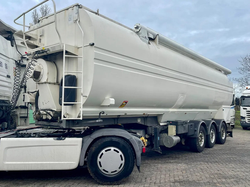 DESOT TSCI AUGER, HATZ diesel, SAF AXLES - نصف مقطورة صهريج: صور 3 DESOT TSCI AUGER, HATZ diesel, SAF AXLES - نصف مقطورة صهريج: صور 3