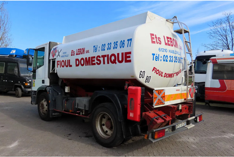 Iveco Eurocargo FUEL (DIESEL/PETROL) 8000 LITERS, COMP: 3500L,1000L, 3500L - شاحنة صهريج, شاحنة كرين: صور 5 Iveco Eurocargo FUEL (DIESEL/PETROL) 8000 LITERS, COMP: 3500L,1000L, 3500L - شاحنة صهريج, شاحنة كرين: صور 5