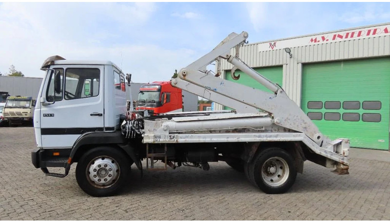 Mercedes-Benz 1514 Manual diesel pomp. Very clean - شاحنة - نظام الكابلات: صور 3 Mercedes-Benz 1514 Manual diesel pomp. Very clean - شاحنة - نظام الكابلات: صور 3