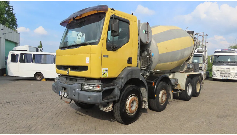 Renault Kerax 420 117000 km original !!! APK tot 27/06/2025 FRANCE truck - شاحنة خلاطة خرسانة: صور 3 Renault Kerax 420 117000 km original !!! APK tot 27/06/2025 FRANCE truck - شاحنة خلاطة خرسانة: صور 3